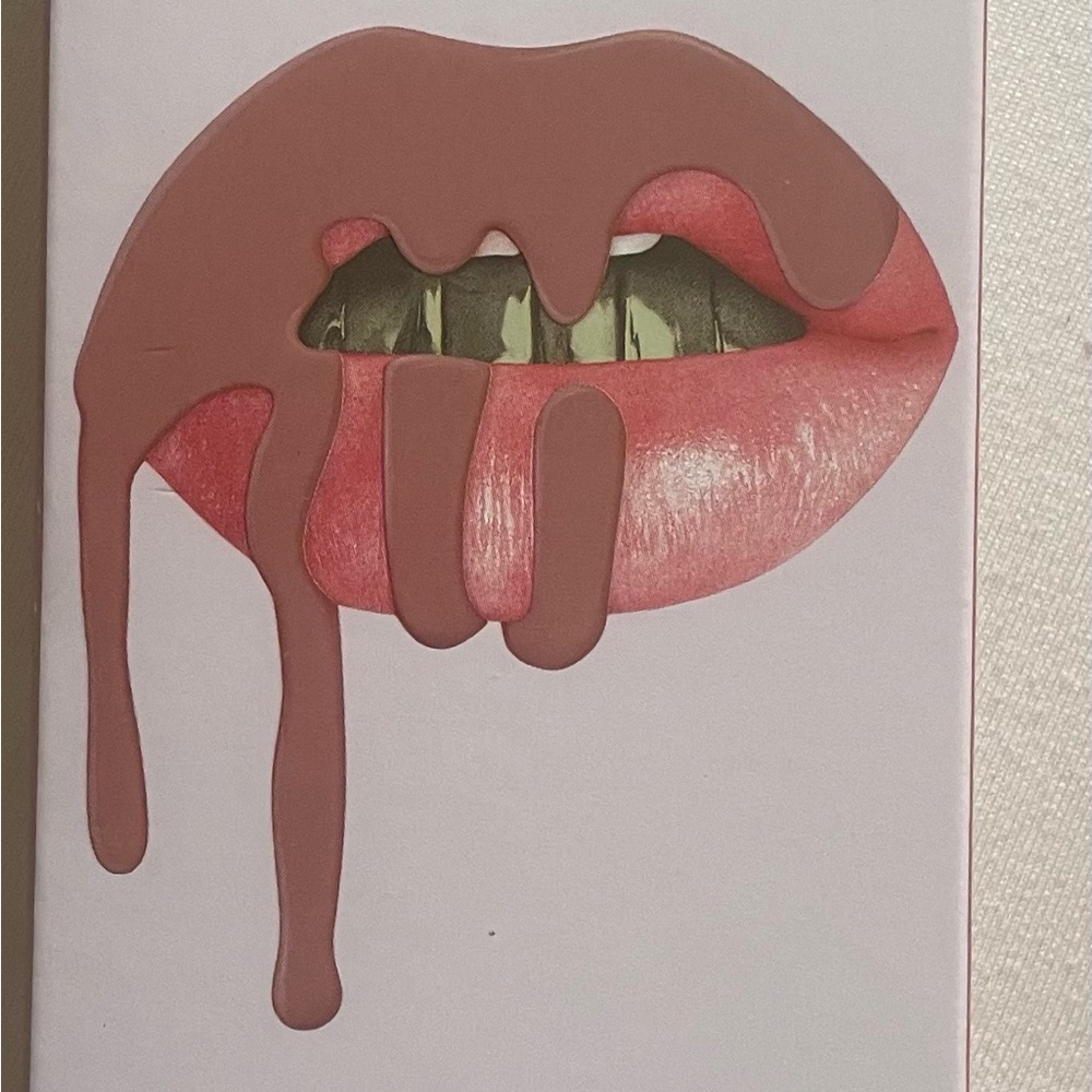 Kylie Jenner Lip kit - 808
